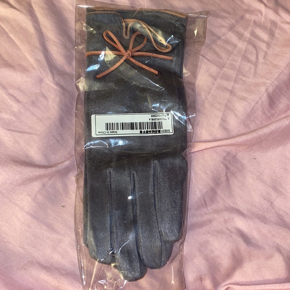 SHEIN embroidered suede gloves - Picture 7 of 9